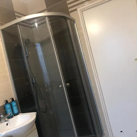 Gold Angel Affittacamere *