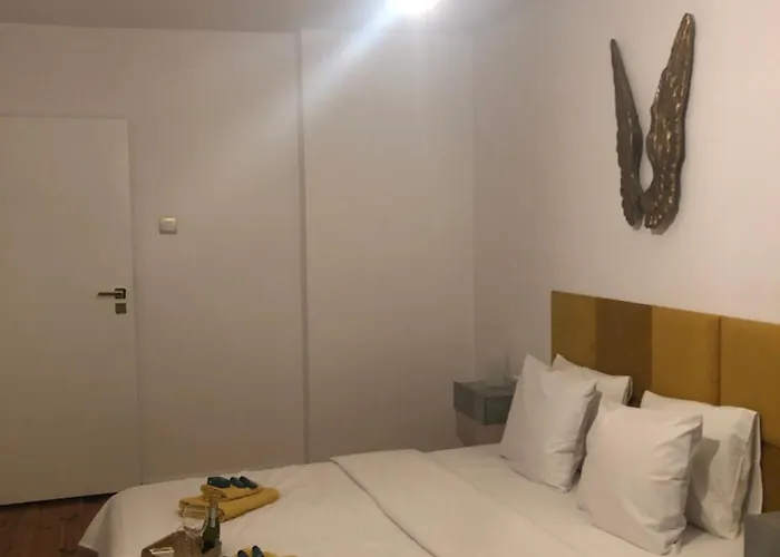 Gold Angel Guest house *